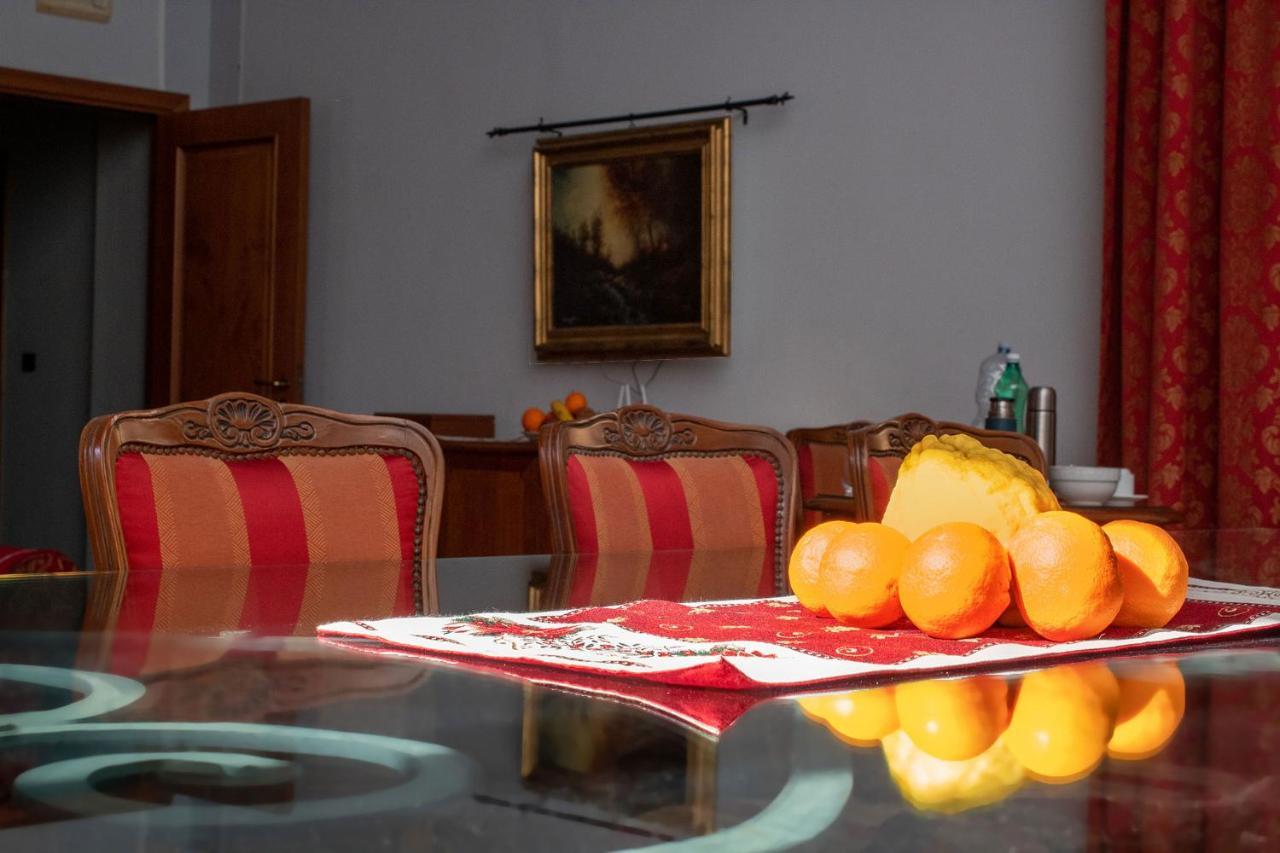 Le Stanze Del Vicere Boutique Hotel Napoli Eksteriør billede